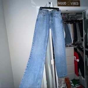ZARA STRAIGHT LEG JEANS